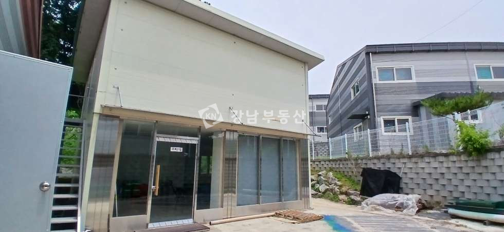 경기 고양일산동구 설문동 설문동창고 , 토777평 / 연면적 120평 /매매 23억 매매 매물번호 11079 사진 4